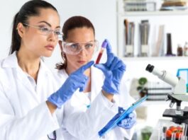 הבנת בריאות האישה: פתרונות לגידול בשחלה והיפרפלזיה של רירית הרחם